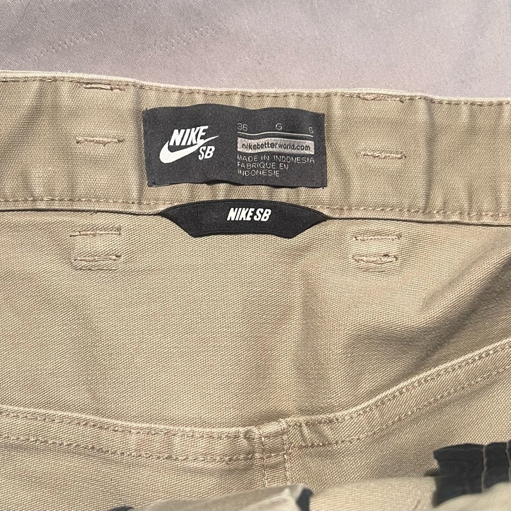 Nike SB tan Jean shorts - Picture 3 of 6